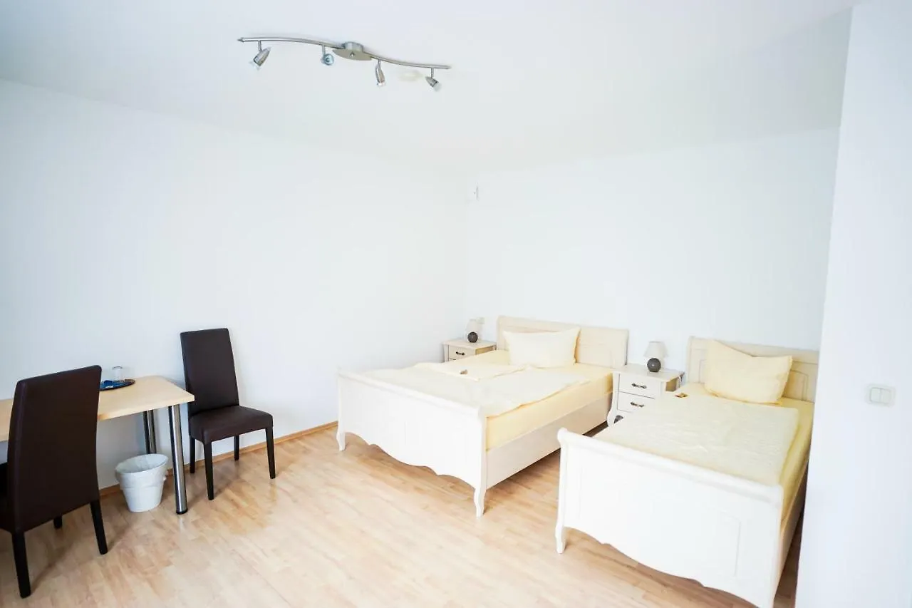 Hotel Sauer Garni Neu-Isenburg 3*,  Germany