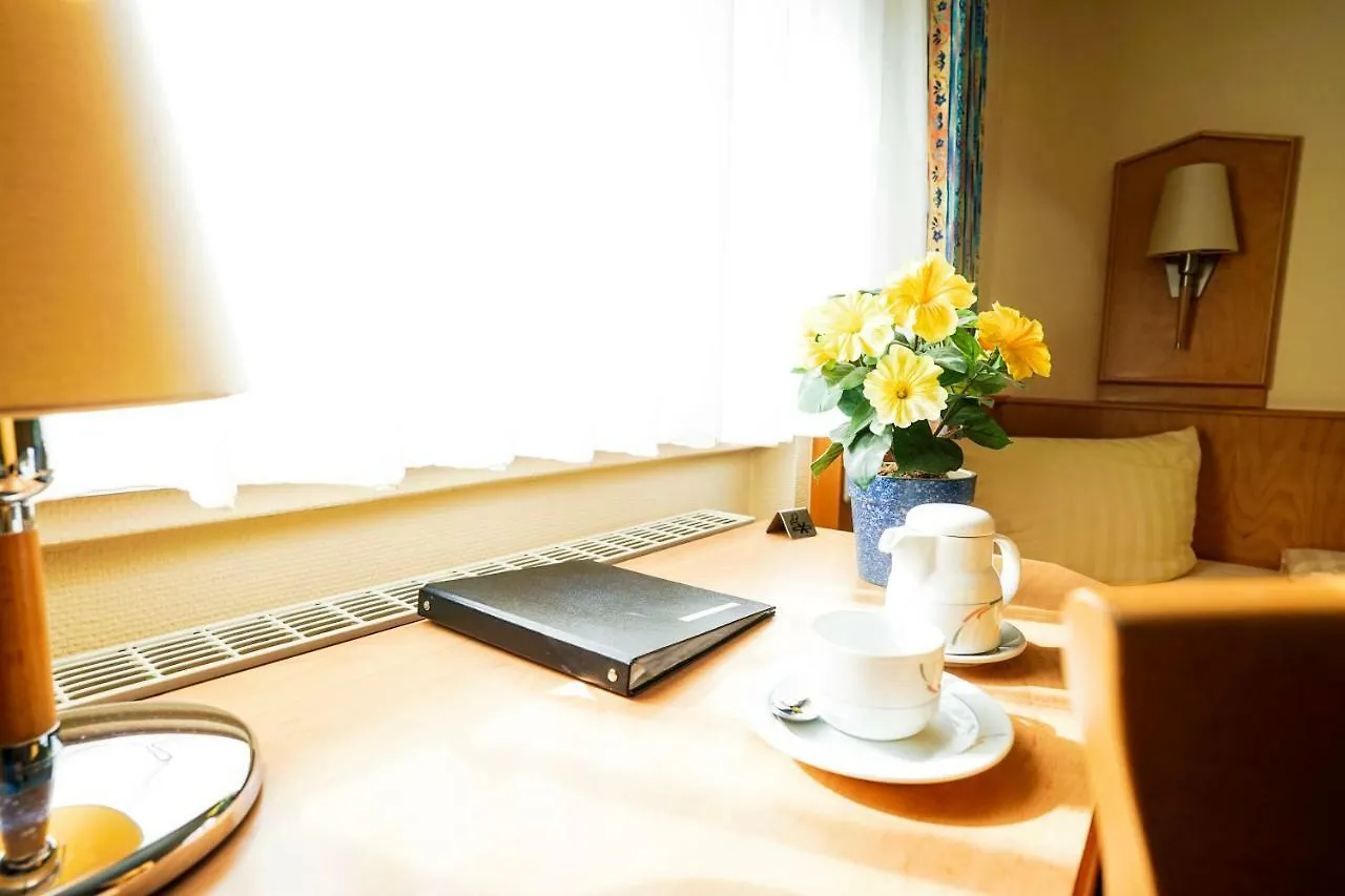 Hotel Sauer Garni Neu-Isenburg 3*,  Germany