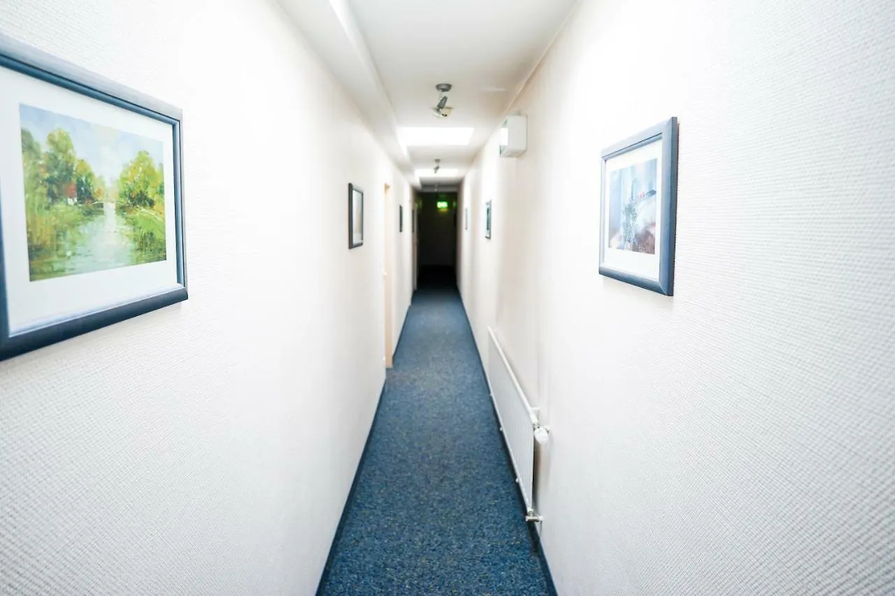 Hotel Sauer Garni Neu-Isenburg Bed & Breakfast